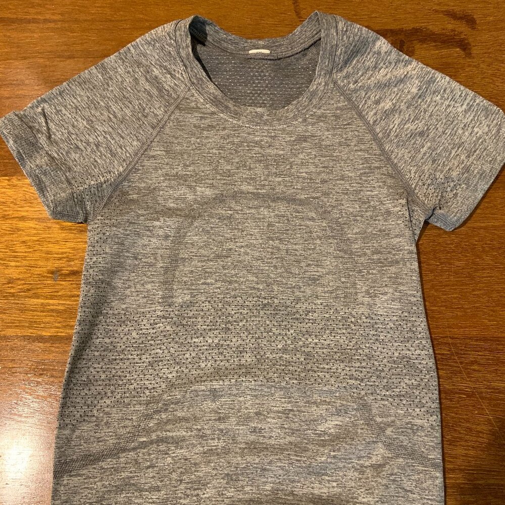 Lululemon swiftly tech shirt